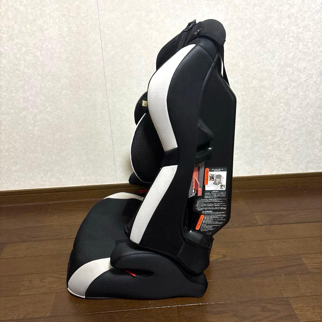 【美品】Combi ジョイトリップ エッグショック ブラック ジュニアシート