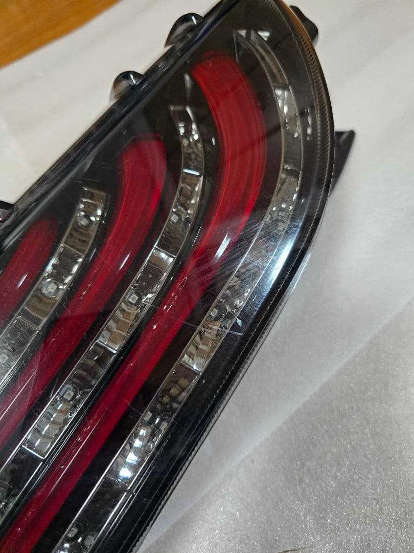 415 コブラ ハイエース 200系テールライト 左用