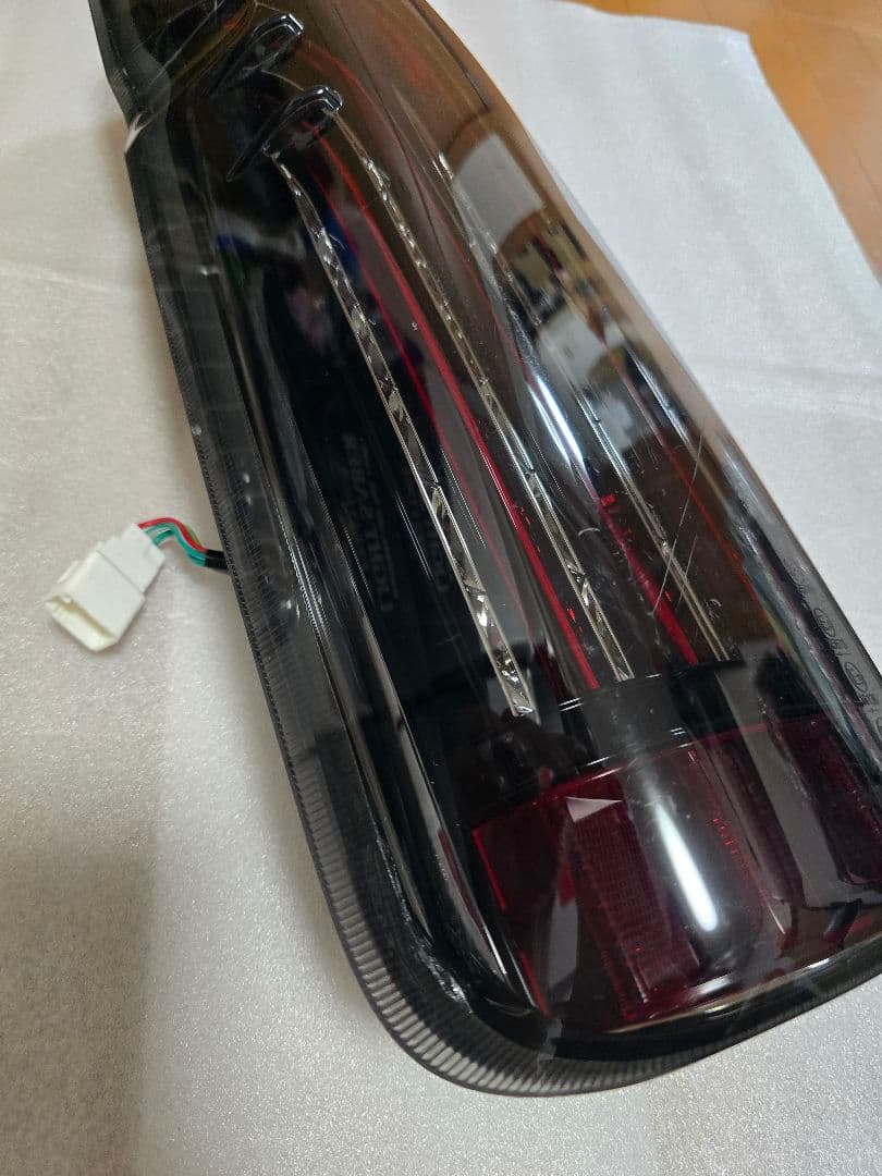 415 コブラ ハイエース 200系テールライト 左用