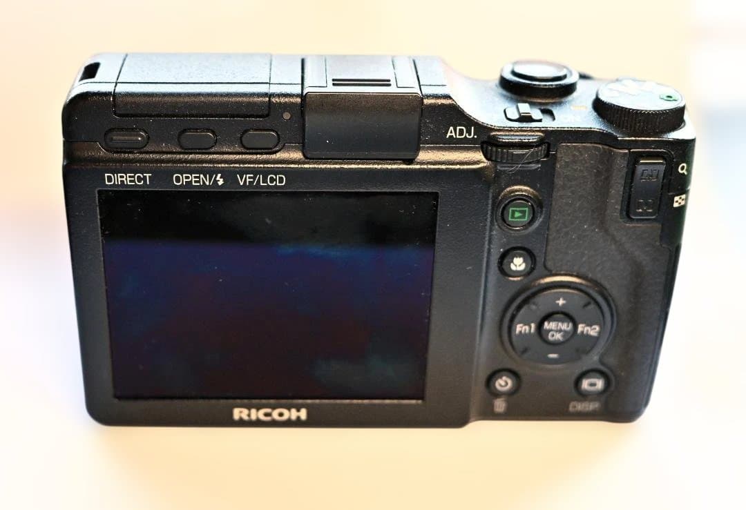 RICOH GXR+P10キット(28mm-300mm）
