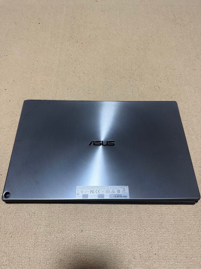 ASUS ZenScreen MB16A ポータブルモニター