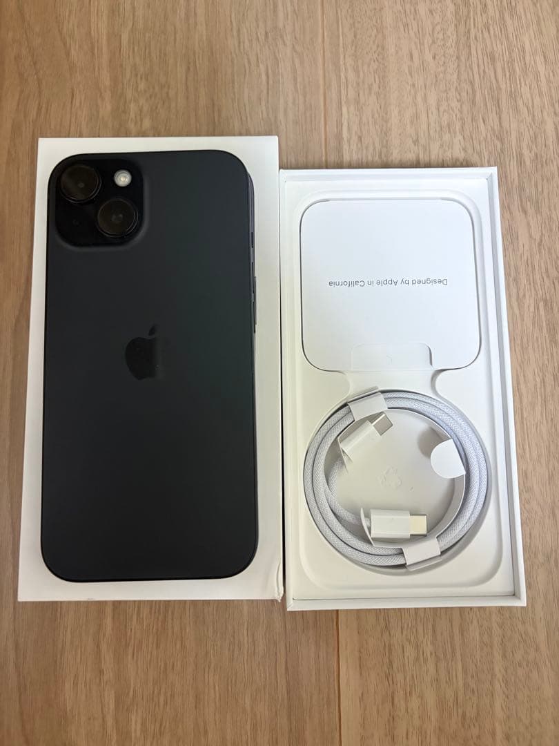 Apple iPhone 15 128GB ブラック