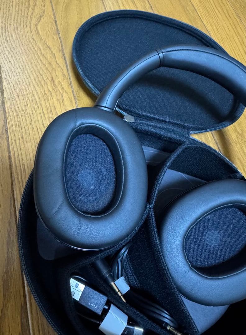 【ほぼ未使用】SONY ULT WIRELESS HEADPHONES ブラック