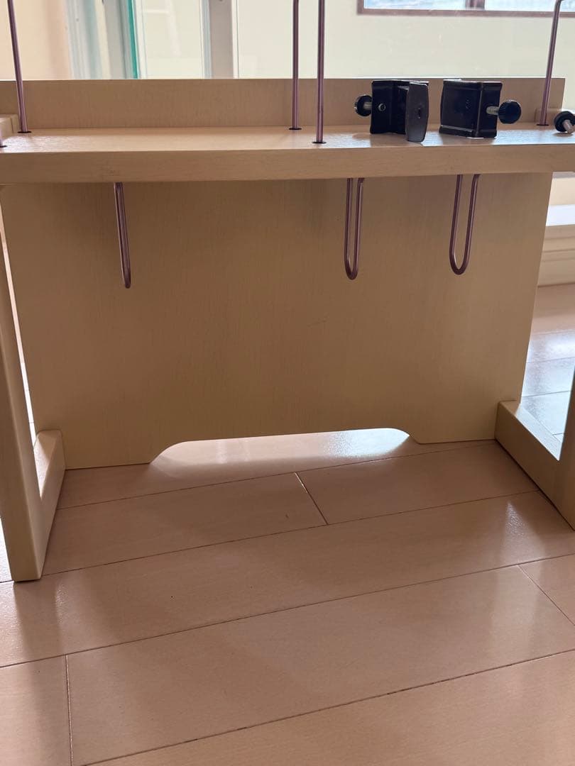 カリモク　ボナシェルタ　ブックスタンド　シアーホワイト色