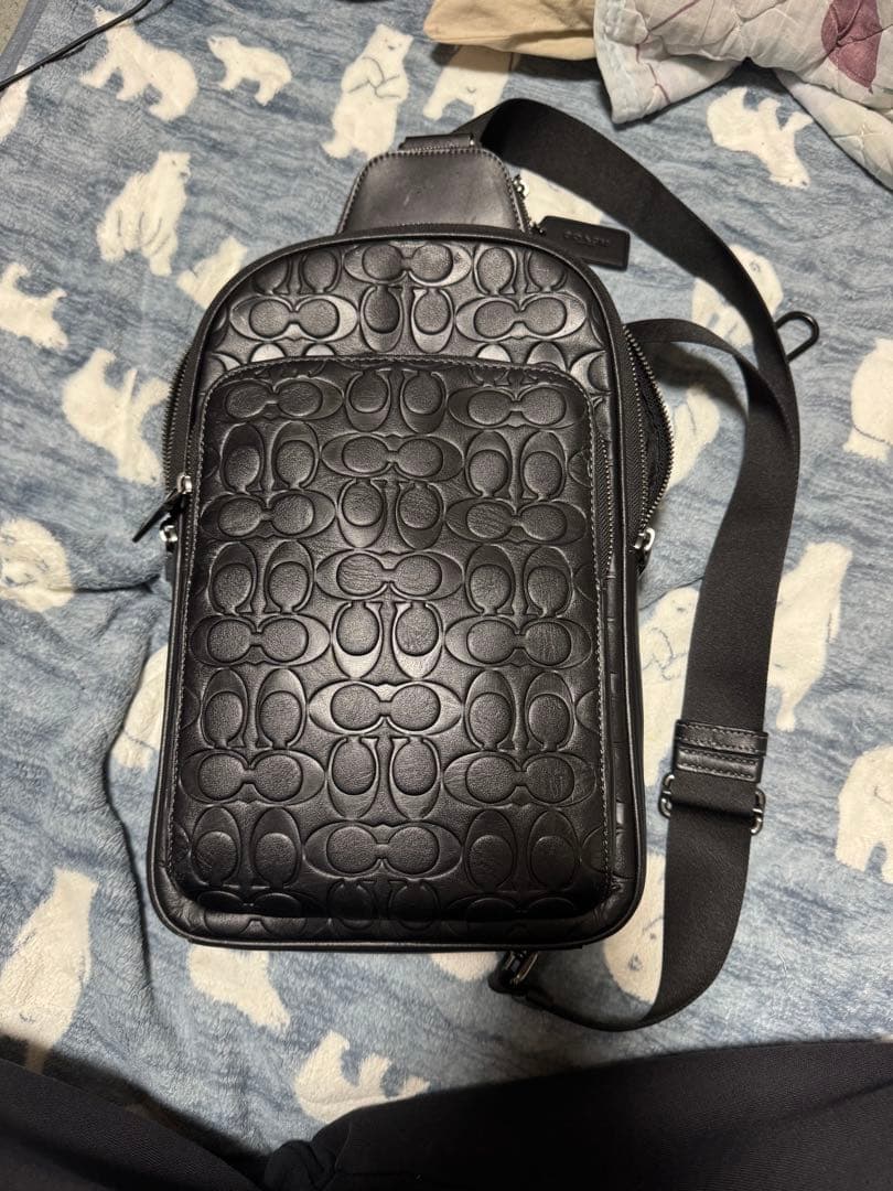 COACH シグネチャー　ボディーバック　黒