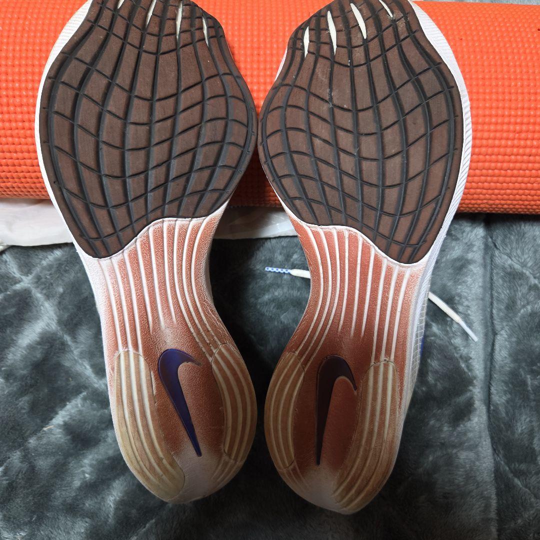 M*u様 NIKE ヴェイパーフライNEXT% 27.5 シューズカバーおまけ付