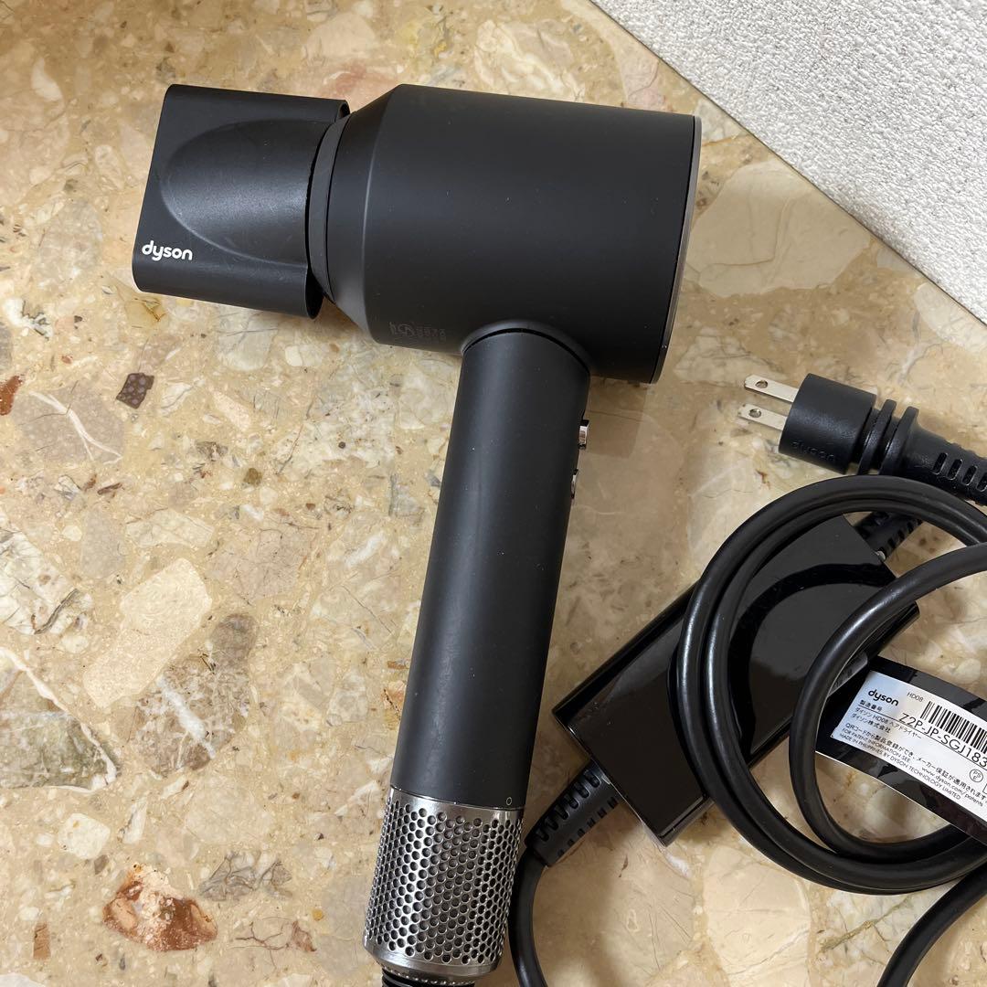 dyson supersonic origin ヘアドライヤー　HD08