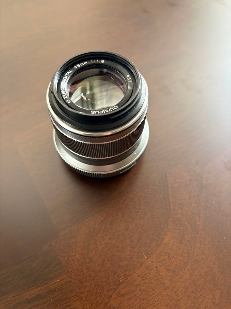 OLYMPUS 45mm f/1.8 単焦点レンズ