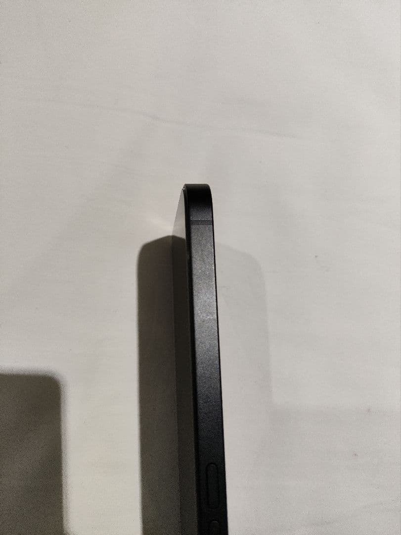 iPhone16e 128GB ブラック 海外版　SIMフリー