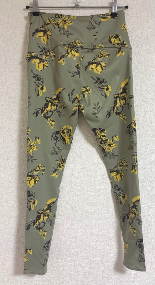 オリジナルフラワー柄トップス&レギンス / 色:KKI サイズ:1