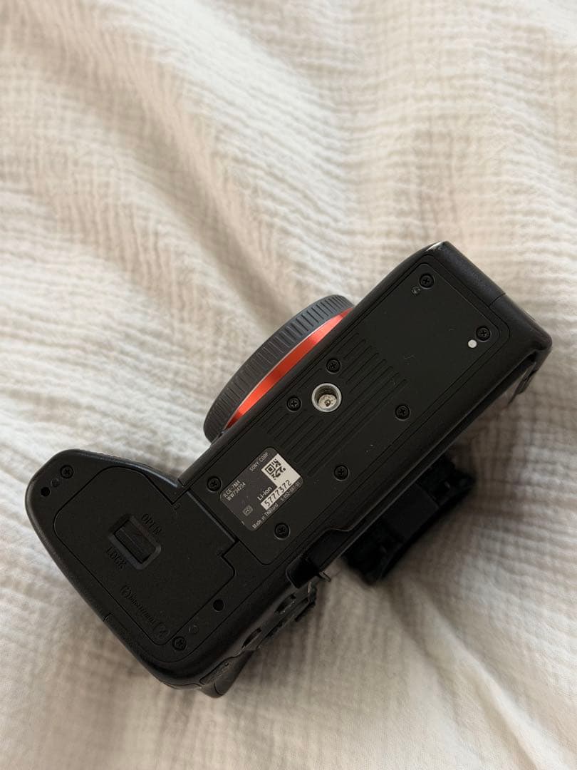 しろくろ❗️SONY α7Ⅳ a74 a7ⅳ ソニー　ミラーレス　ボディ