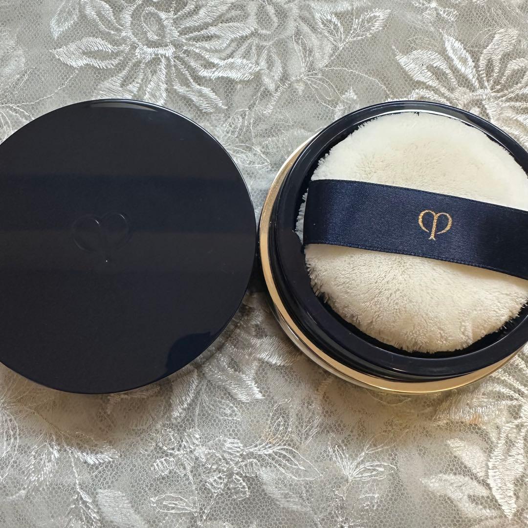 【未使用に近い】クレドポーボーテ プードルトランスパラントn M