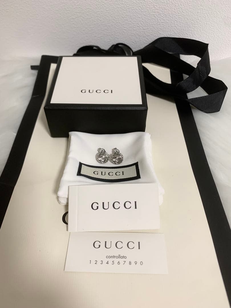 美品！定価5万！GUCCI ピアス