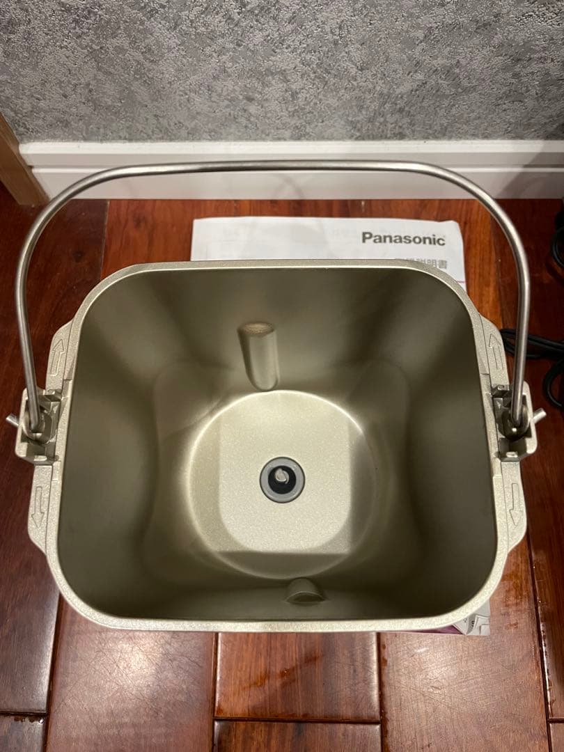 2021年製　Panasonic ホームベーカリー　SD-SB1 一斤タイプ