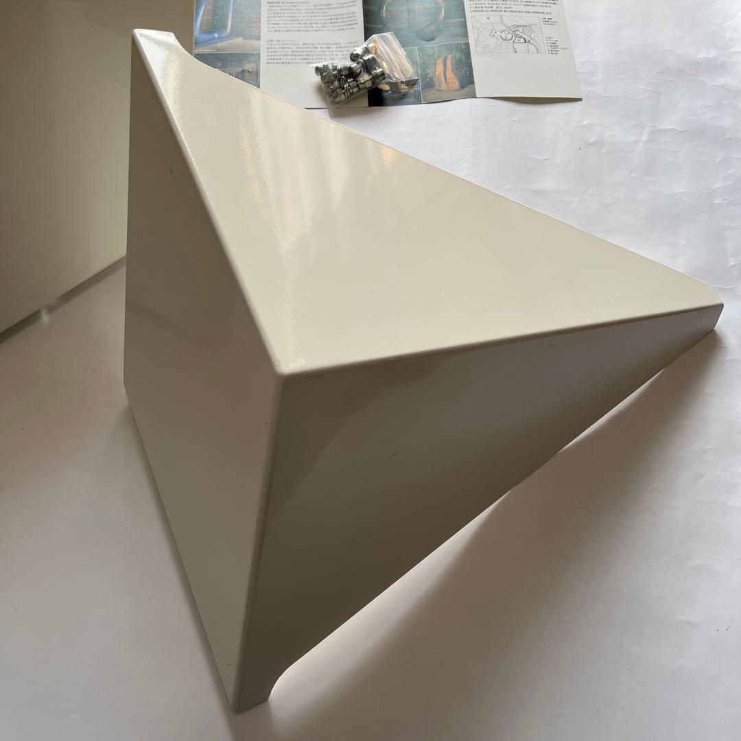 イサム・ノグチ　プリズマティックテーブル