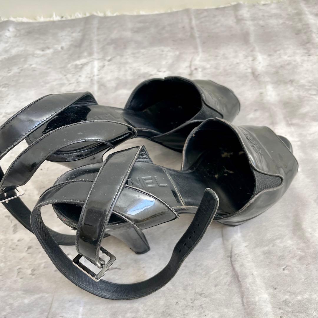 CHANEL アンクルストラップ ココマーク エナメル パンプス 35C