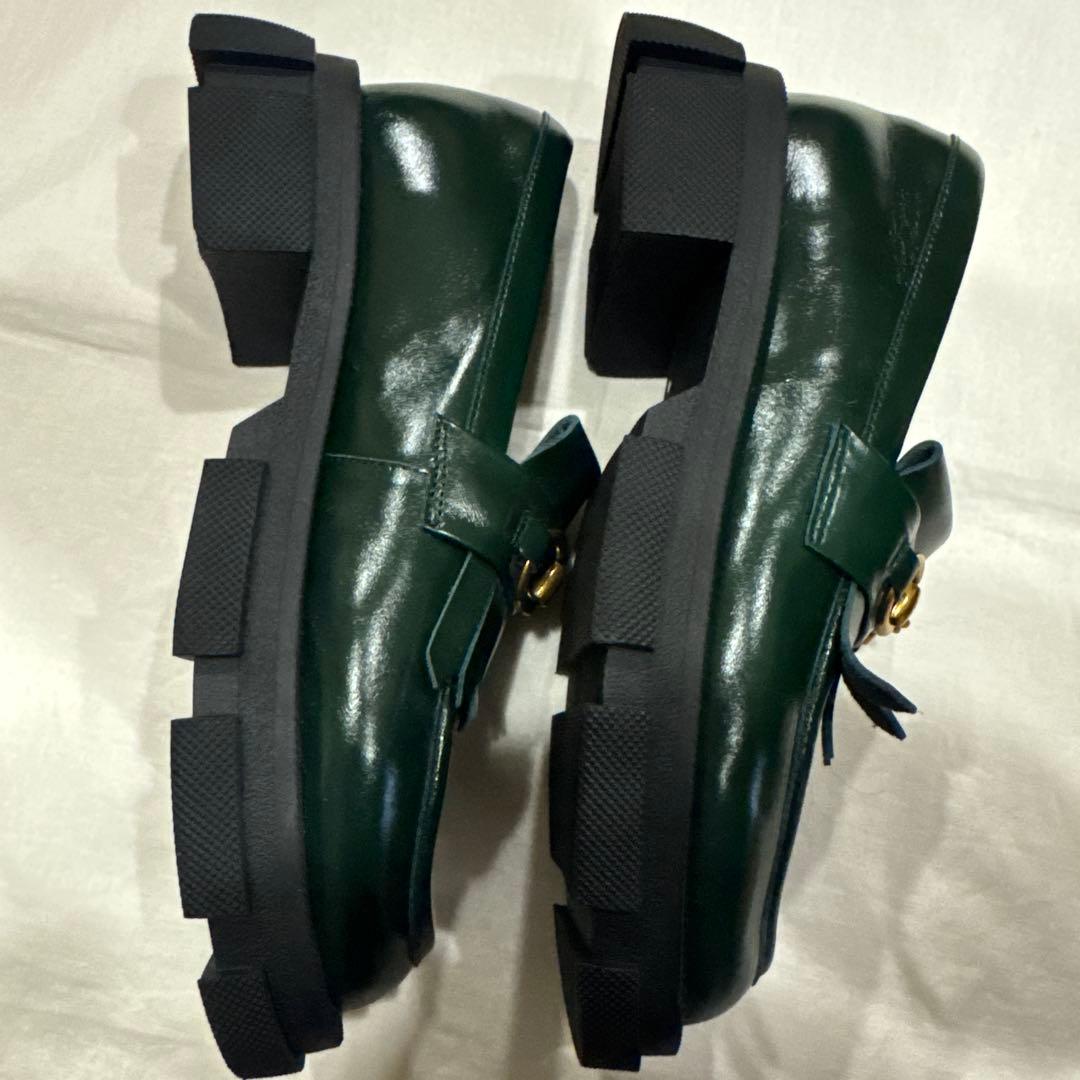 MANA グリーン フリンジローファー