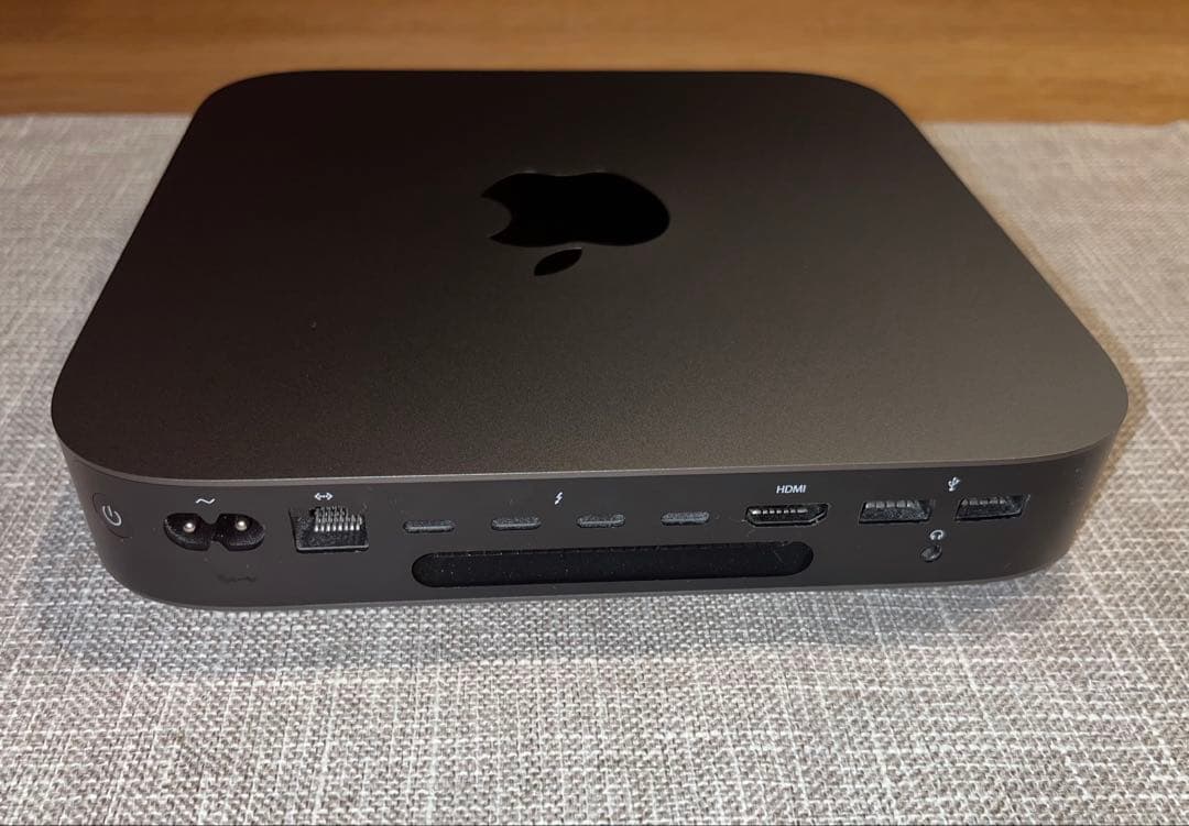 美品！Apple Mac mini 2018