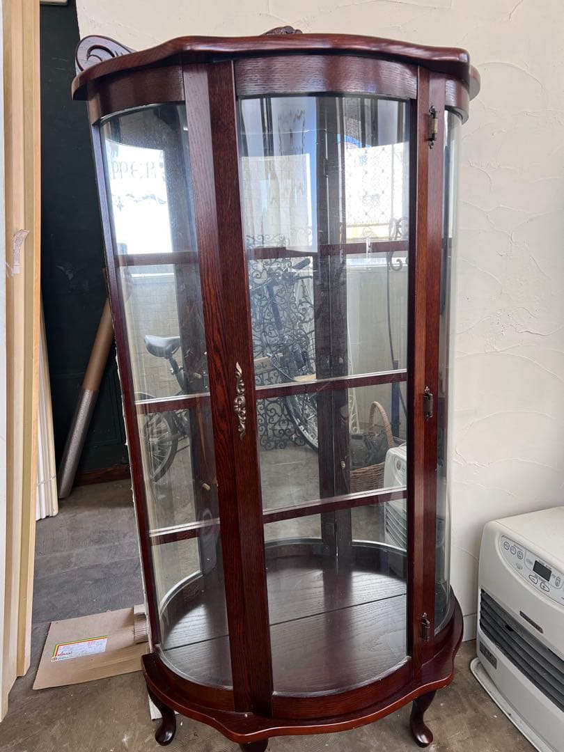 アンティークなキャビネット＊後ろに鏡付き＊リメイクに！