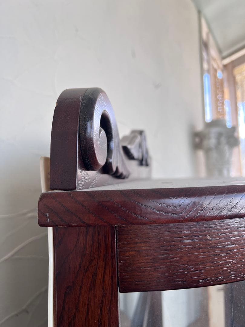 アンティークなキャビネット＊後ろに鏡付き＊リメイクに！