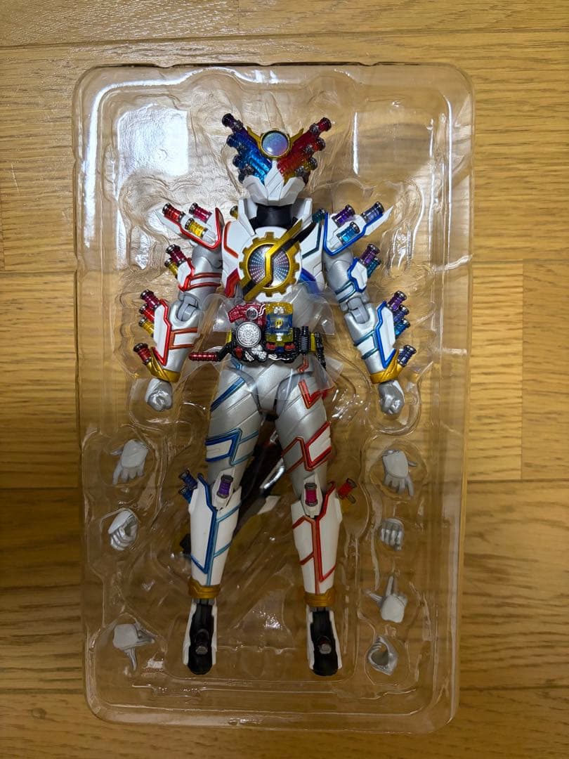 S.H.Figuarts 仮面ライダービルド ジーニアスフォーム