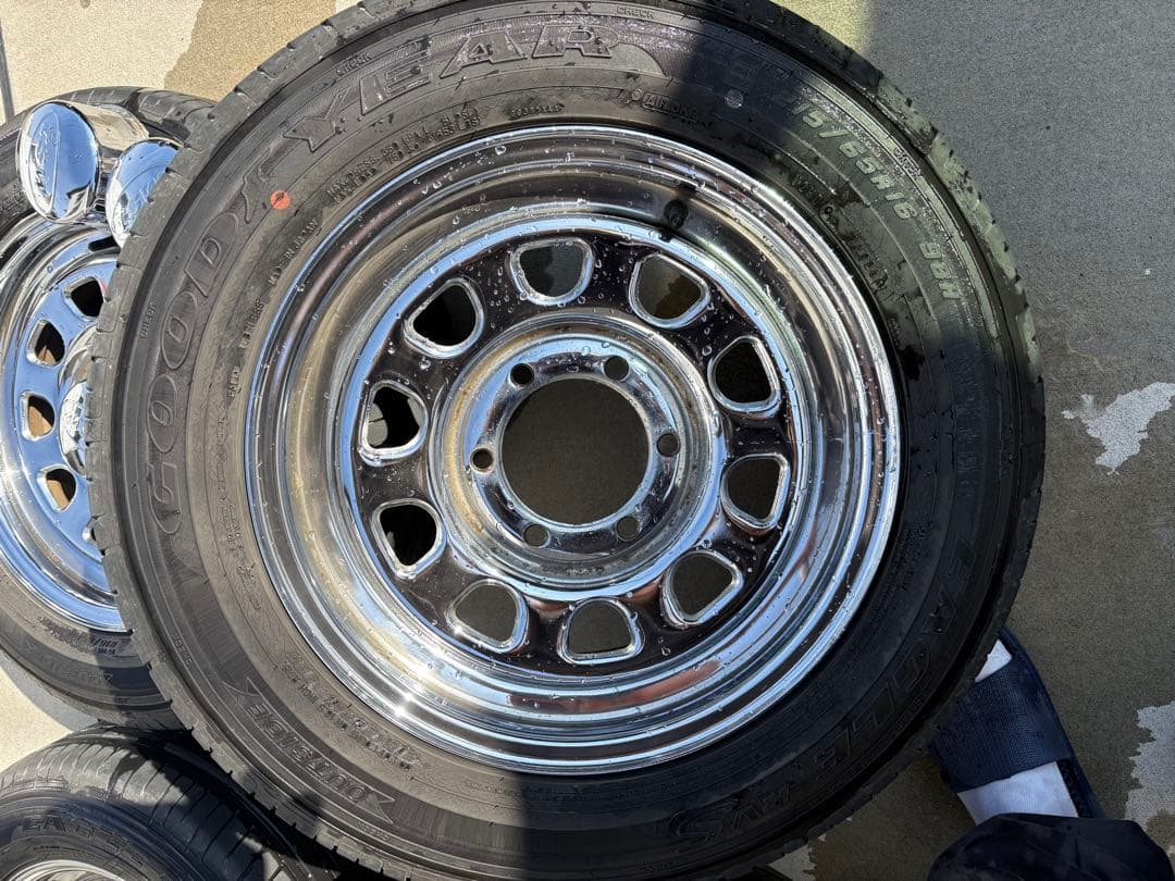 Goodyear 16インチアルミホイールセット 4本 デイトナ、ハイエース