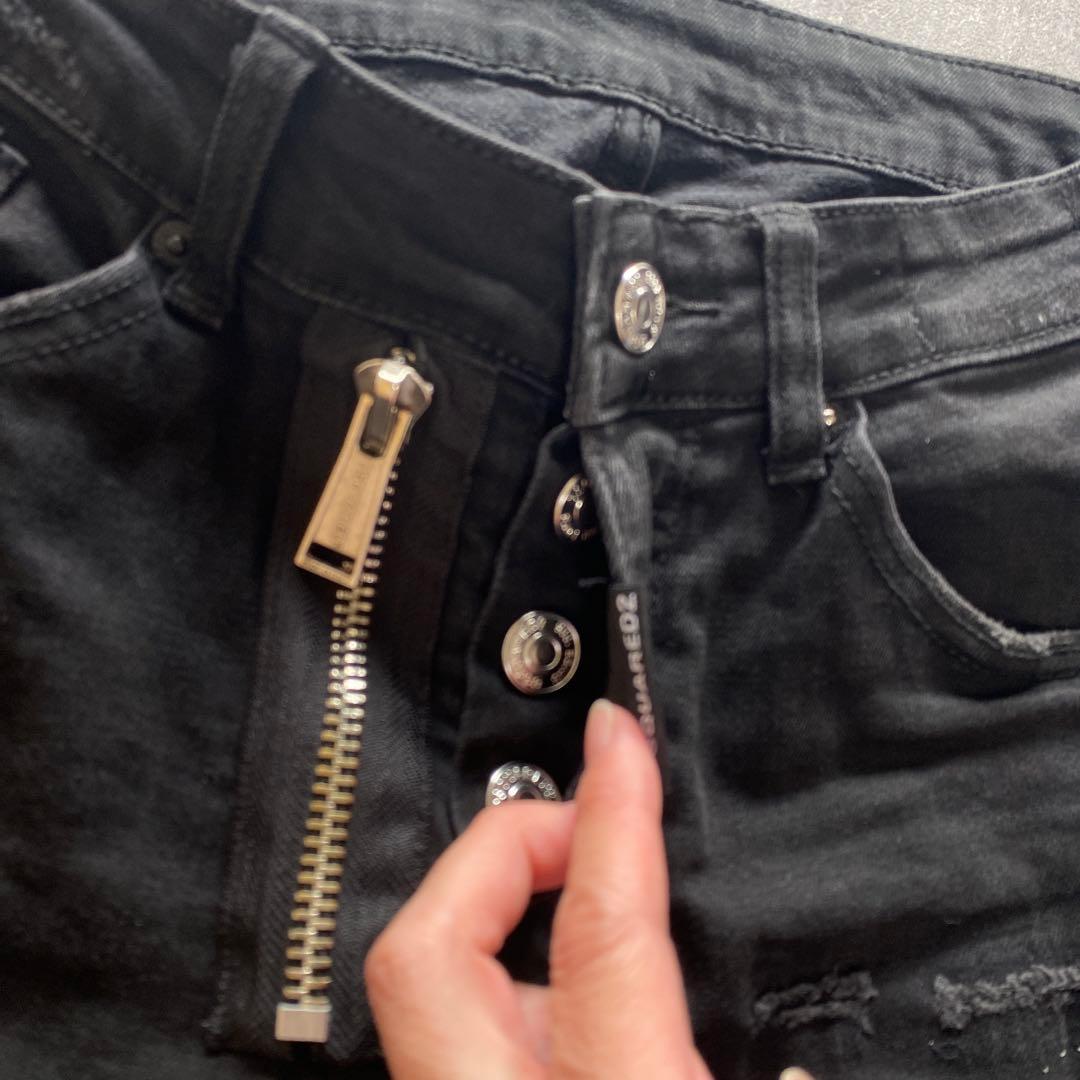 DSQUARED2 ブラックデニム　ダメージペイント　グランジ　W31 ジーンズ