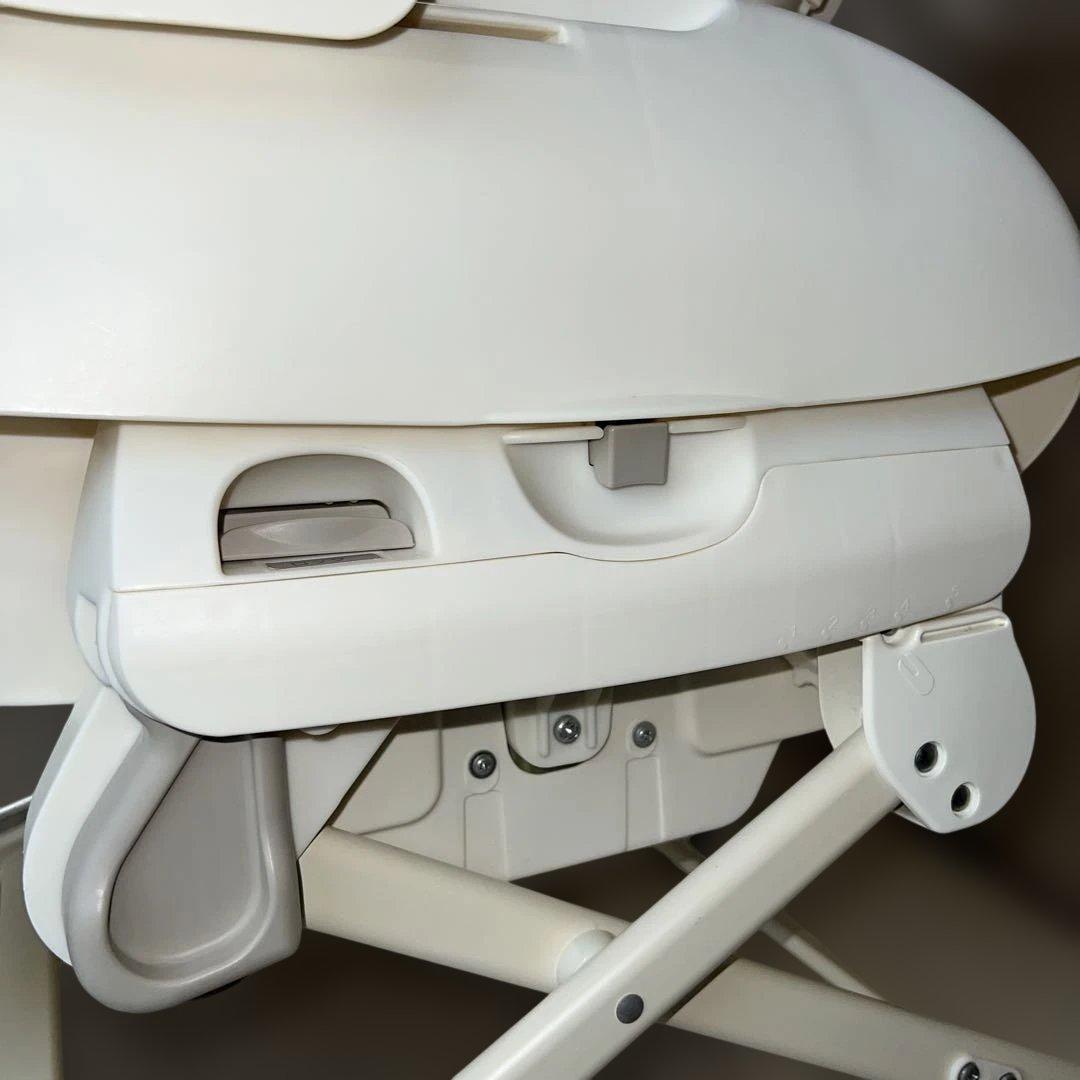 ⭐️お得良品◉⭐️コンビ　ハイローチェア　ルシエスAT⭐️別途追加購入新品替えベルト付