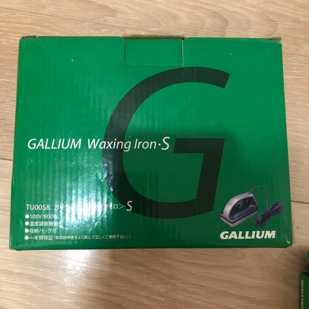 (値下げ)スノーボードのワックスセット、アイロン、ブラシ付き