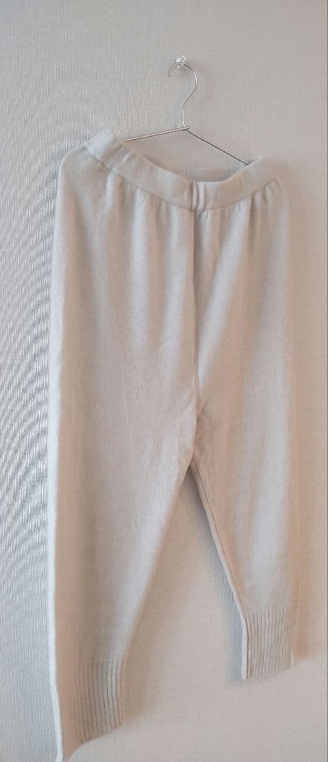 uni evam eva カシミヤパンツ