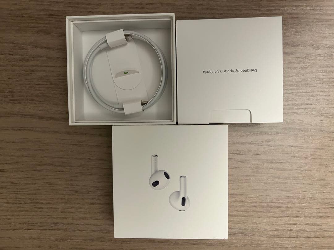 AirPods (第3世代) ホワイト 充電ケース付き