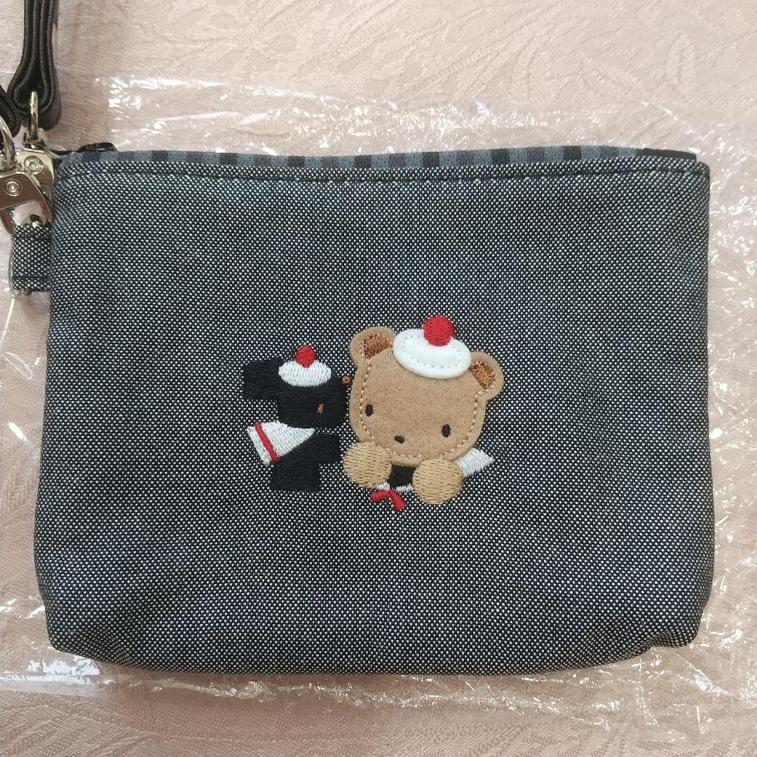 週末限定価格、ファミリア ポーチ ファミリアショー限定 新品未使用