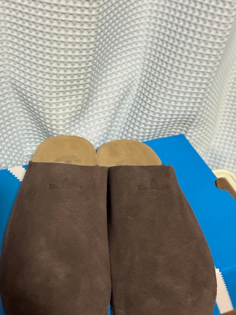 adidas スエード クロッグ サンダル ブラウン 27.5cm