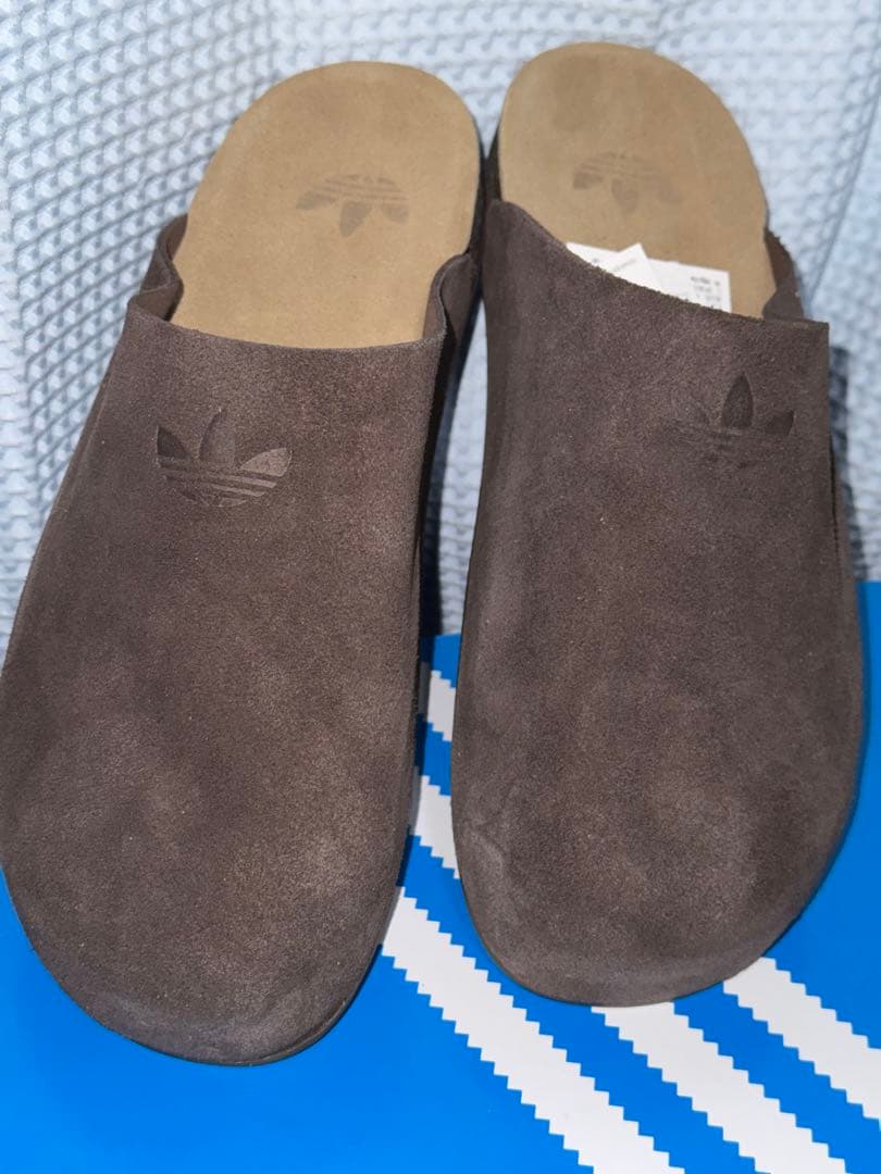 adidas スエード クロッグ サンダル ブラウン 27.5cm