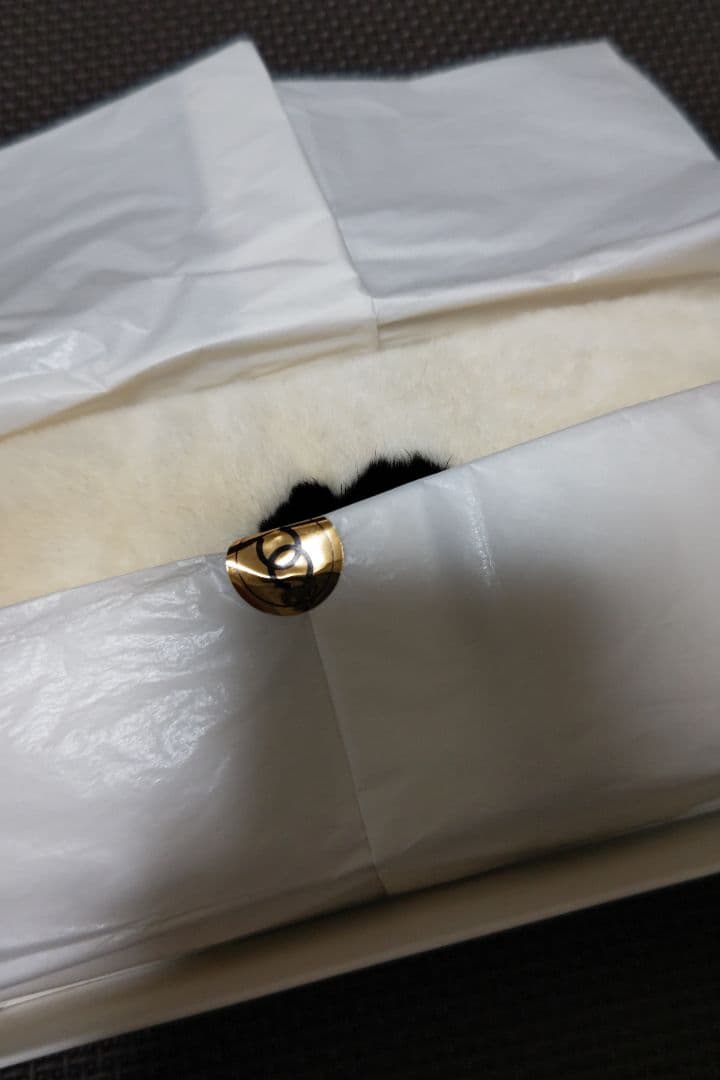 シャネル　ファー　リストバンド　バングル　ブレスレット　説明必読。