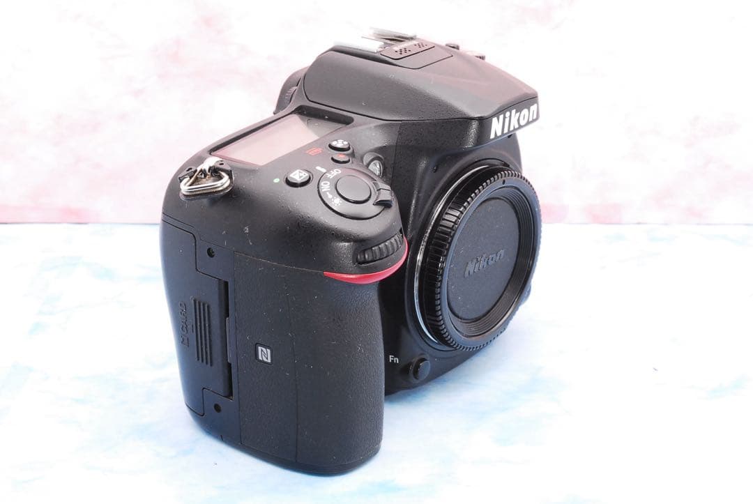 Nikon D7200★Wレンズ★一眼レフカメラ★高画質＆高性能★Wi-Fi