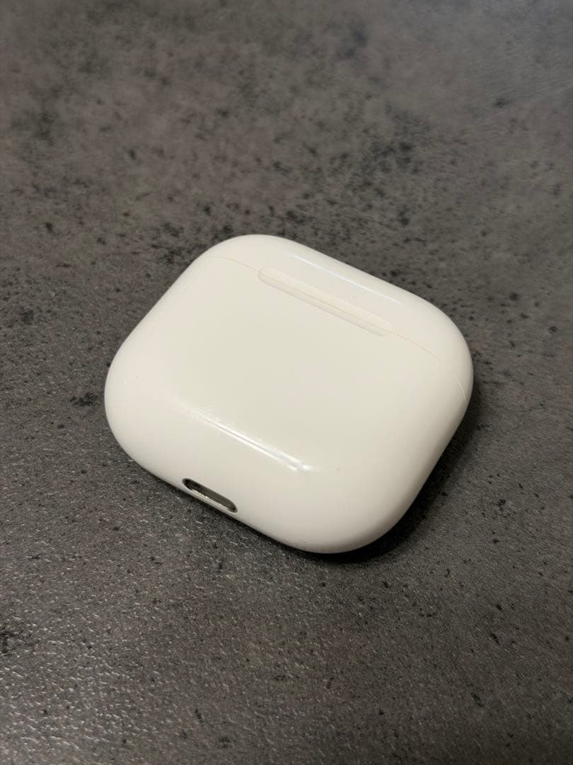 AirPods 第4世代 ワイヤレス2024年モデル 美品 未使用に近い