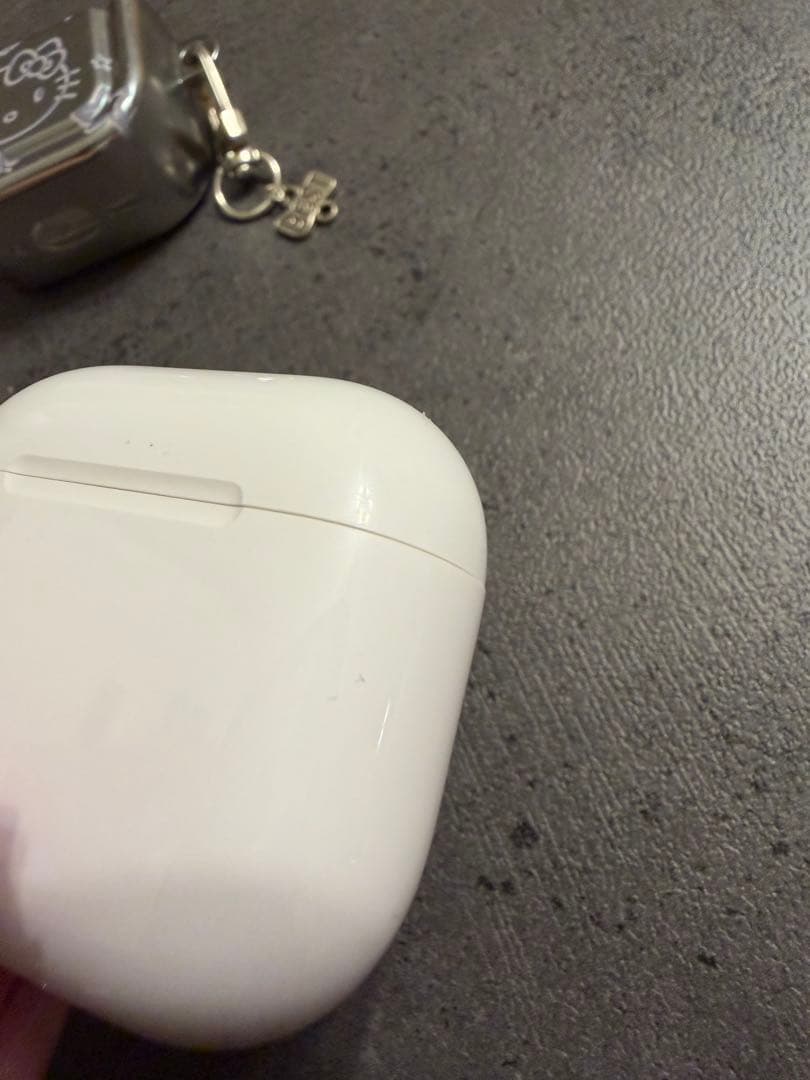 AirPods 第4世代 ワイヤレス2024年モデル 美品 未使用に近い