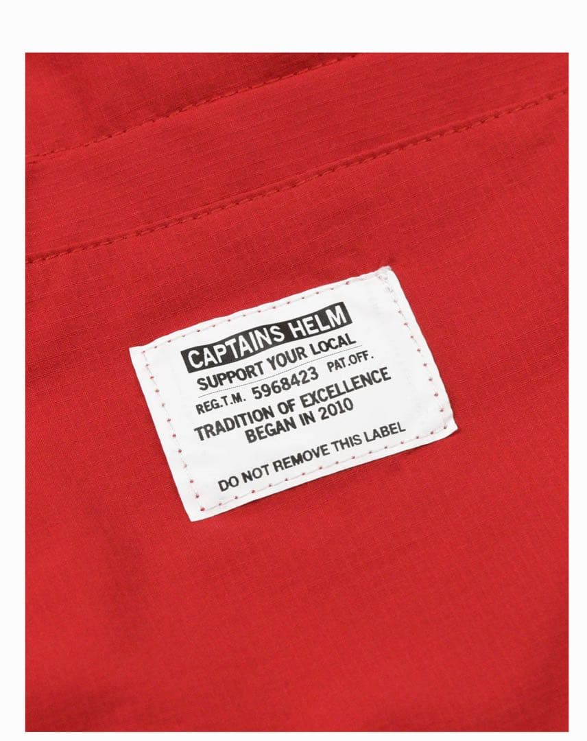 新品未使用　CAPTAINS HELM レッド ショートパンツ　sizeＬ