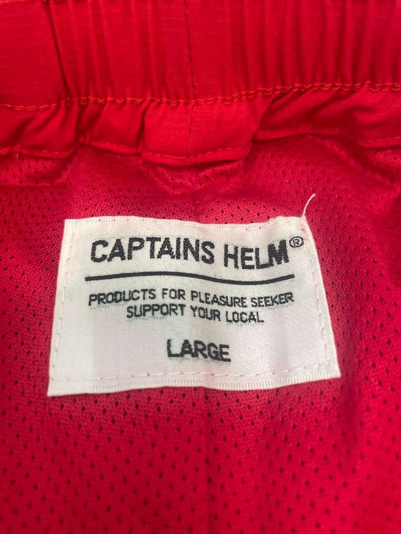 新品未使用　CAPTAINS HELM レッド ショートパンツ　sizeＬ