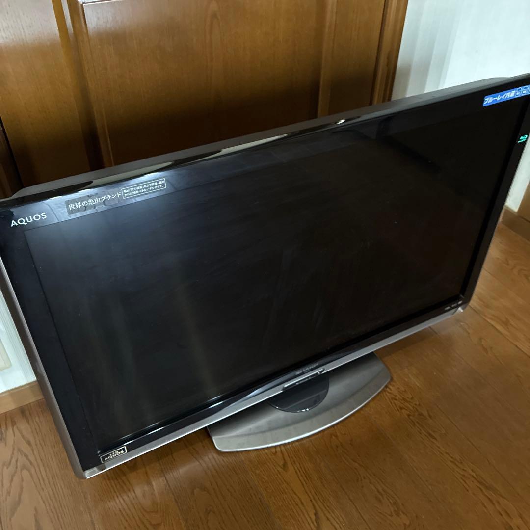 禎一　シャープAQUOS 40型