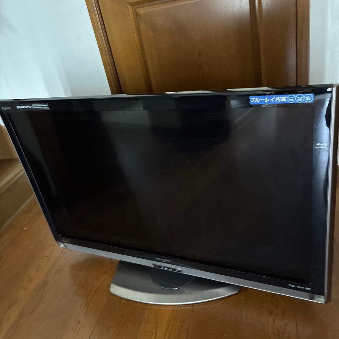 禎一　シャープAQUOS 40型