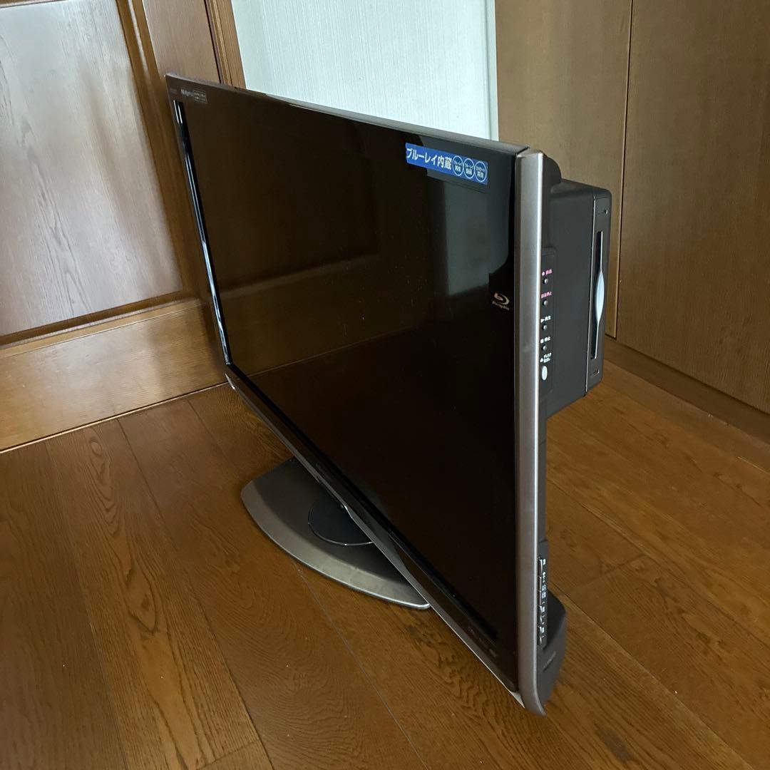 禎一　シャープAQUOS 40型