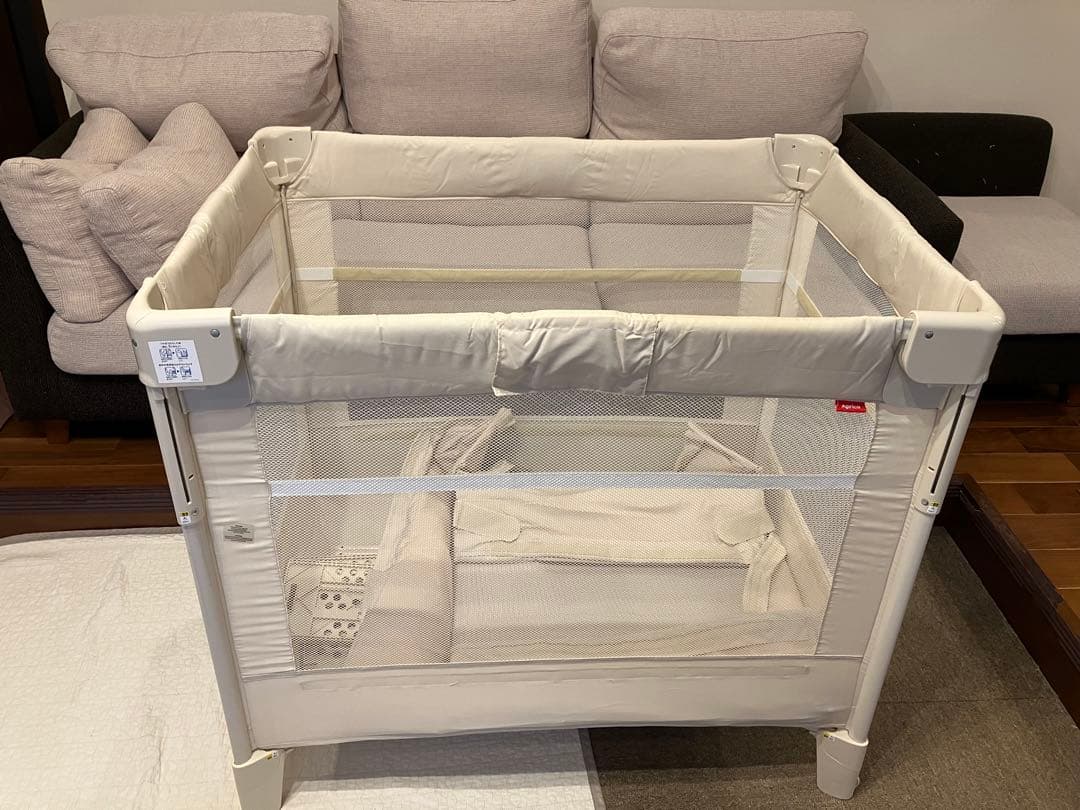 アップリカ ベビーベッド ココネル エアー/ミルク WH