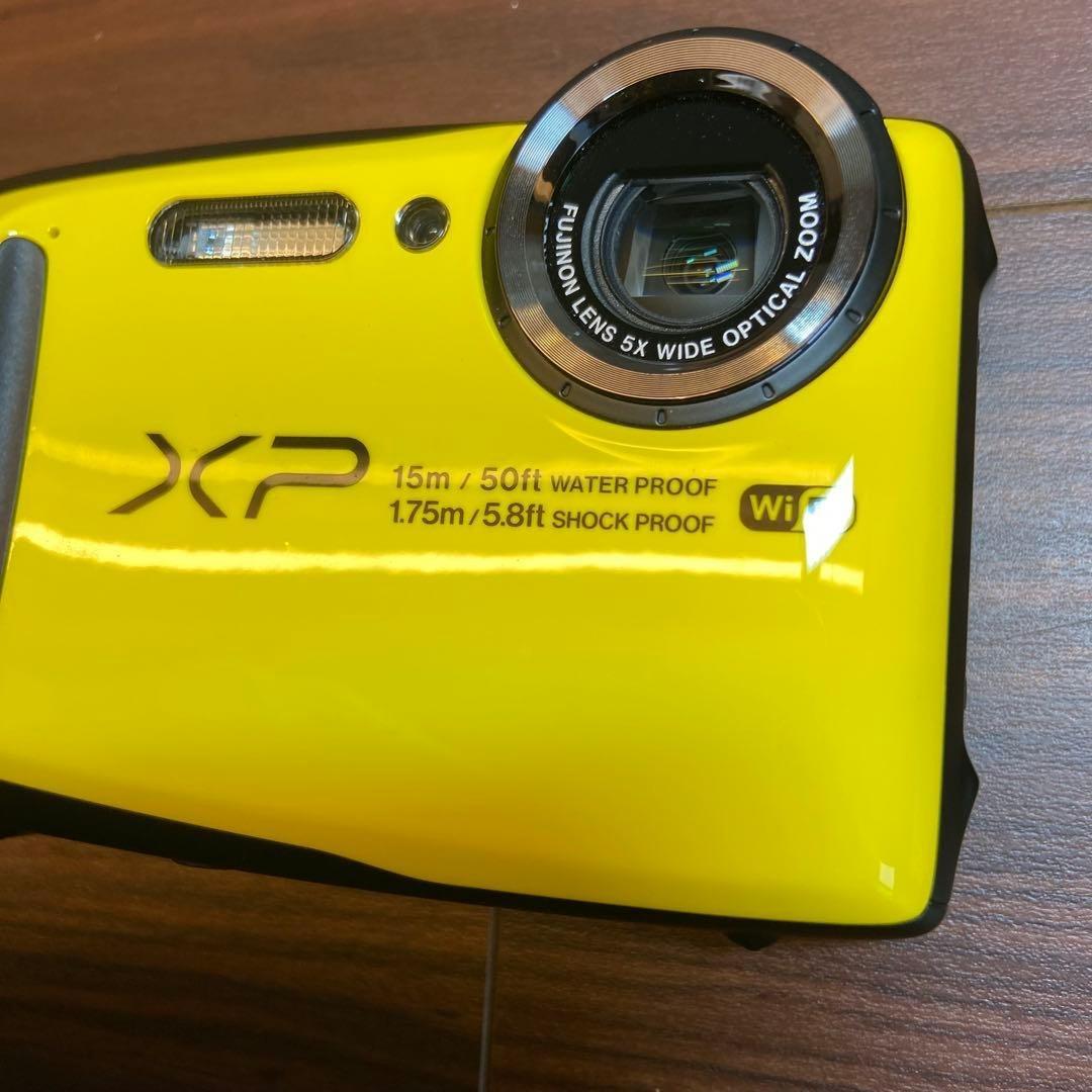 FUJI FILM FinePix XP90 デジカメ ほぼ新品 4636