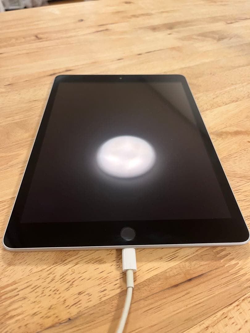 Apple iPad 第9世代　64GB 64ギガ