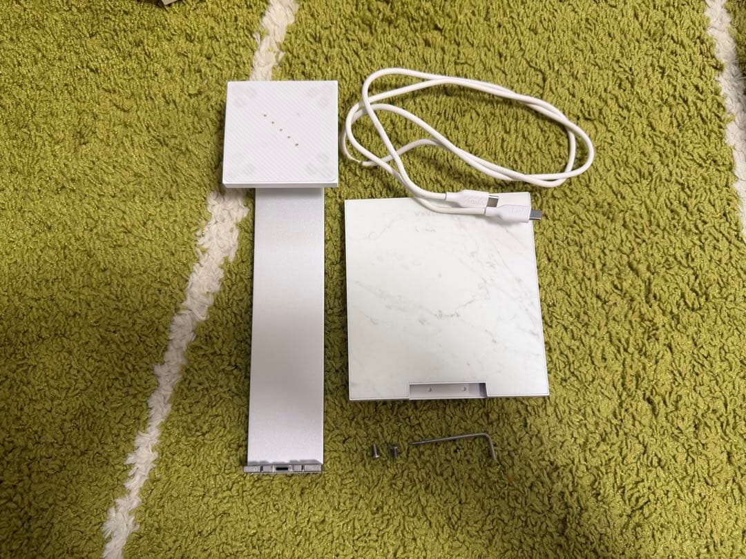 PITAKA MagEZ Charging Stand Marbleとケース