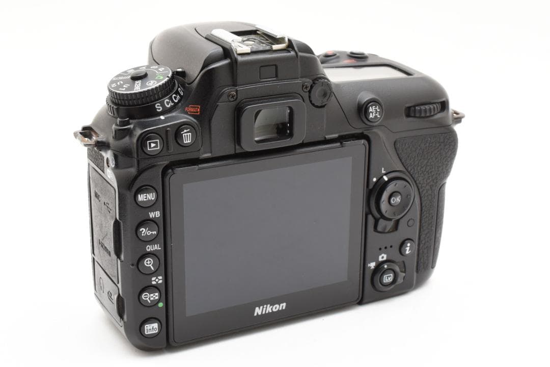 まあ　Nikon ニコン D7500 ボディ