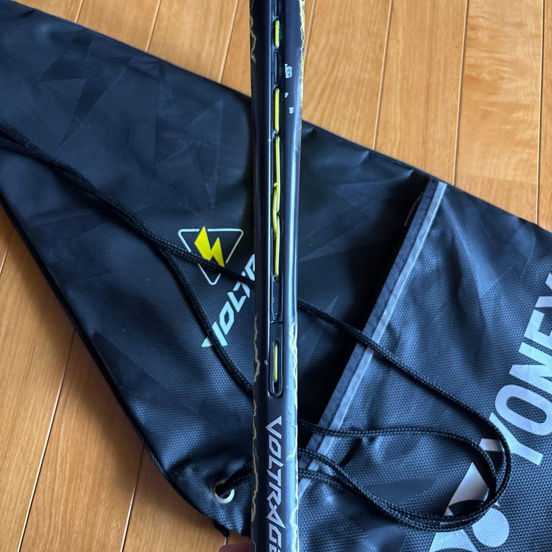 ヨネックス　ボルトレイジ7v ケース付き　前衛用