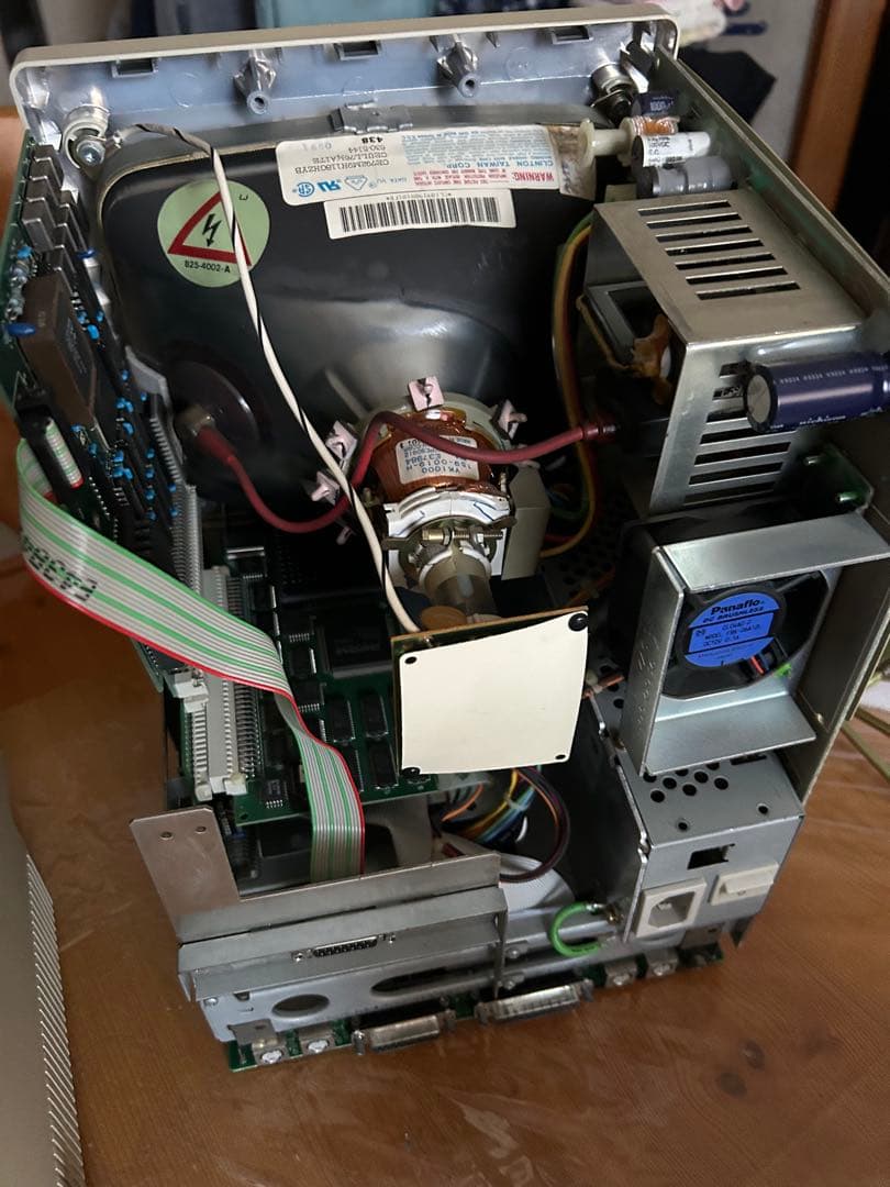 Apple Macintosh SE/30 本体